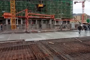 混凝土布料机现场视频